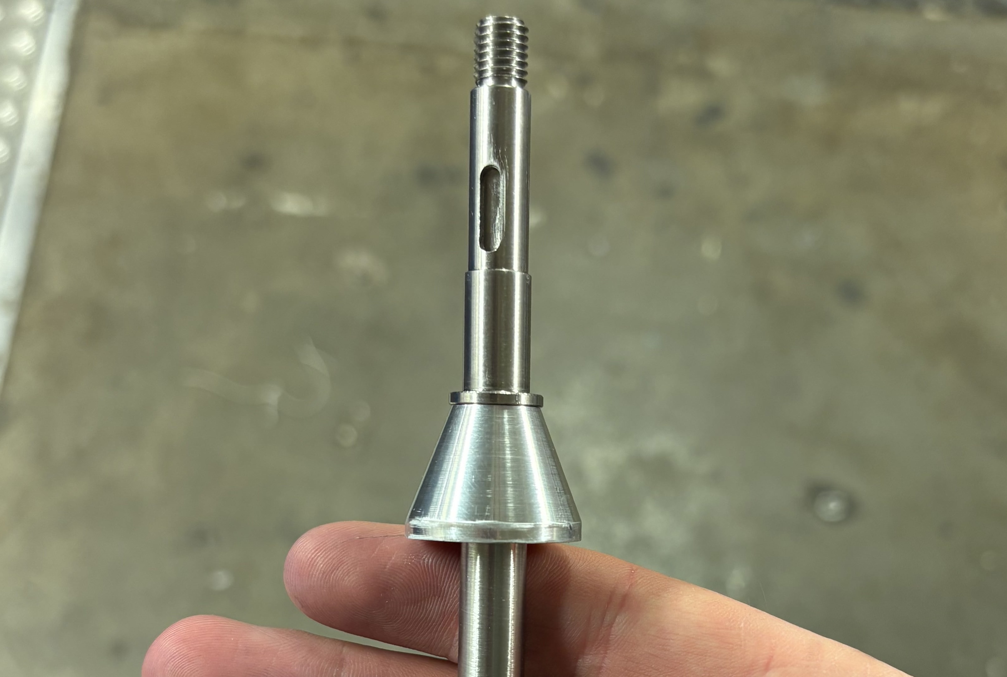 Magnet shoulder on the shaft